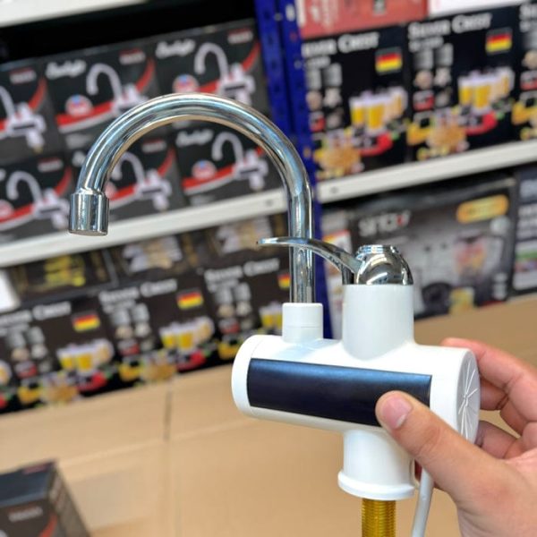 ELECTRIC WATER HEATING TAP. (BEST FOR WINTER)